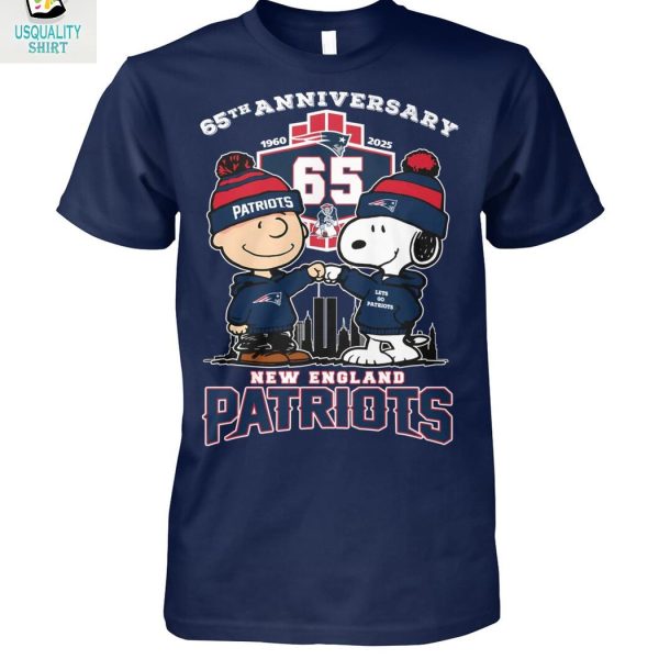 New England Patriots x Snoopy Peanuts 65th Anniversary 2025 T-Shirt